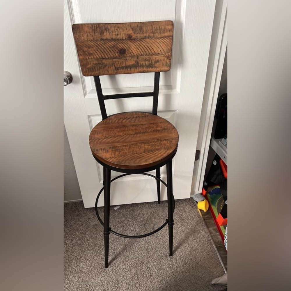 Two brand new matching bar stools. Too tall for my bar. Paid well over 100$ each